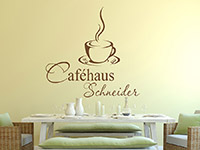 Caféhaus Wandtattoo mit Wunschname in der Wohnküche