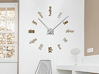 Wanduhr Wandtattoo Uhr Englische Zahlen in Farbe