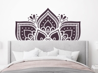 Mandala Design Wandtattoo über dem Bett