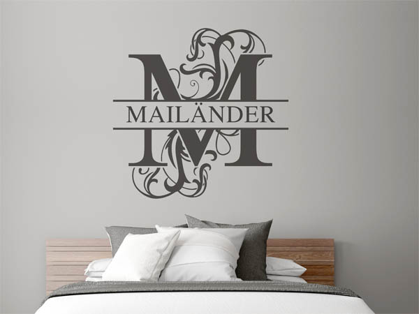 Wandtattoo verschnörkeltes M mit Mailänder