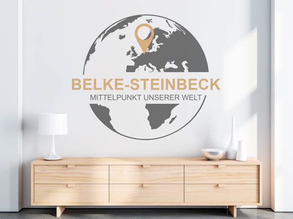 Wandtattoo Belke-Steinbeck - Mittelpunkt unserer Welt mit Pin im Globus
