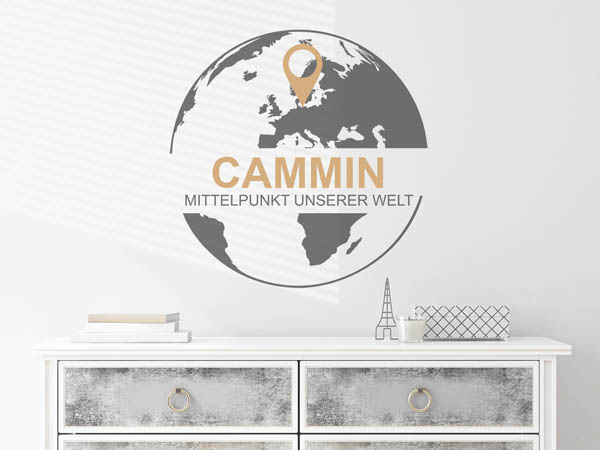 Wandtattoo Cammin - Mittelpunkt unserer Welt mit Pin im Globus