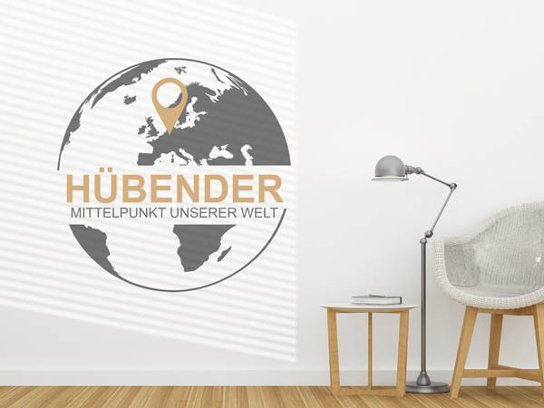Wandtattoo Hübender - Mittelpunkt unserer Welt mit Pin im Globus