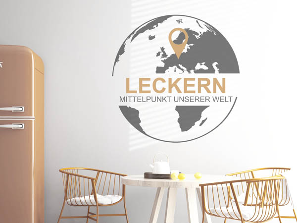 Wandtattoo Leckern - Mittelpunkt unserer Welt mit Pin im Globus