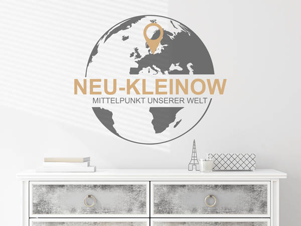 Wandtattoo Neu-Kleinow - Mittelpunkt unserer Welt mit Pin im Globus