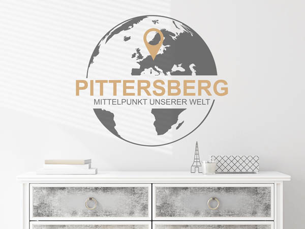 Wandtattoo Pittersberg - Mittelpunkt unserer Welt mit Pin im Globus