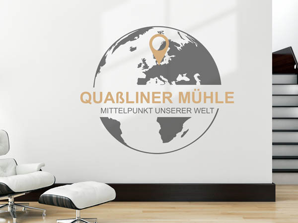Wandtattoo Quaßliner Mühle - Mittelpunkt unserer Welt mit Pin im Globus