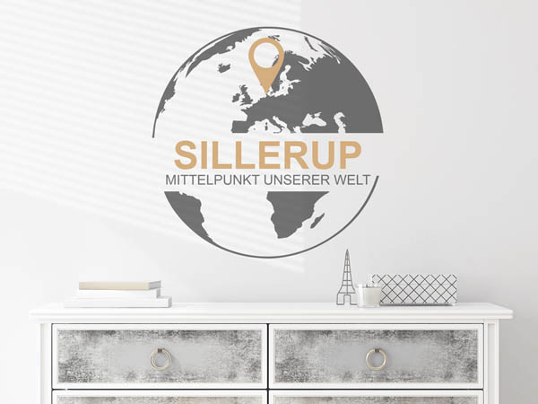 Wandtattoo Sillerup - Mittelpunkt unserer Welt mit Pin im Globus