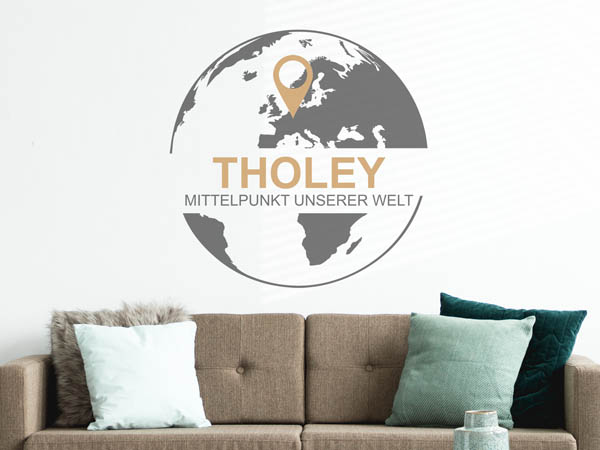 Wandtattoo Tholey - Mittelpunkt unserer Welt mit Pin im Globus
